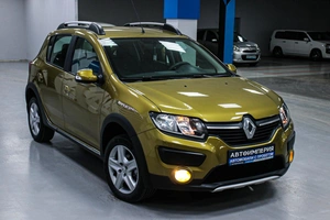 Хетчбэк Renault Sandero Stepway 2018 года, 998000 рублей, Солонцы