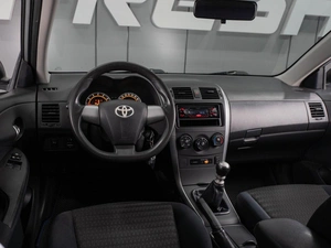 Седан Toyota Corolla 2012 года, 1079000 рублей, Тюмень