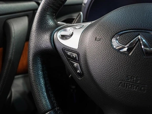 Внедорожник Infiniti QX70 2017 года, 2690000 рублей, Волгоград