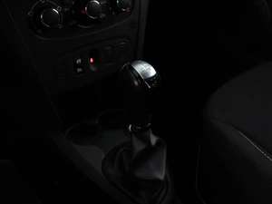 Хетчбэк Renault Sandero 2016 года, 869055 рублей, Москва