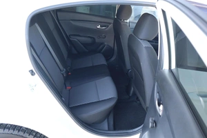 Седан Kia Rio 2018 года, 1050000 рублей, Мирное