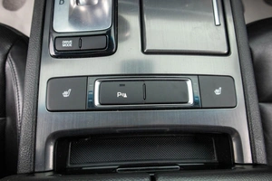 Седан Hyundai Genesis 2017 года, 1749000 рублей, Барнаул