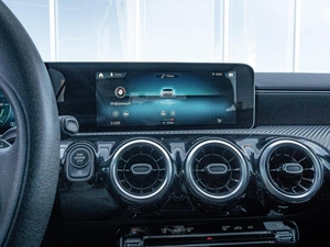 Хетчбэк Mercedes-benz A-класс 2018 года, 2599000 рублей, Нижний Новгород