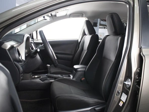 Внедорожник Toyota RAV4 2015 года, 2040000 рублей, Омск