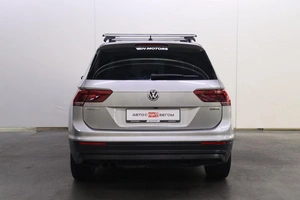 Внедорожник Volkswagen Tiguan 2018 года, 2710000 рублей, Брянск