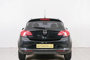 Хетчбэк Opel Astra 2013 года, 849000 рублей, Красноярск