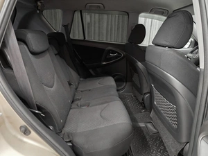 Внедорожник Toyota RAV4 2010 года, 1260000 рублей, Красноярск