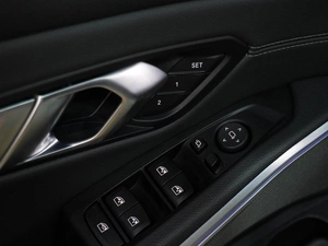 Седан BMW 3 серия 2019 года, 3199000 рублей, Воронеж