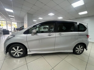 Минивэн Honda Freed 2010 года, 899000 рублей, Ачинск