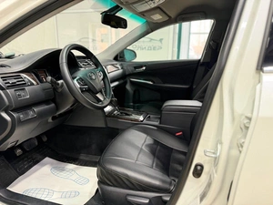 Седан Toyota Camry 2015 года, 1799000 рублей, Красноярск