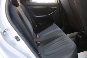 Хетчбэк Toyota Yaris 2021 года, 1289000 рублей, Омск