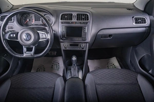 Седан Volkswagen Polo 2018 года, 1299000 рублей, Томск