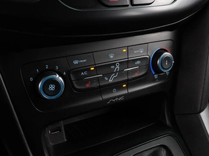 Хетчбэк Ford Focus 2018 года, 1299000 рублей, Воронеж