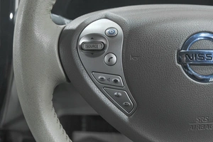 Хетчбэк Nissan Leaf 2012 года, 679000 рублей, Новокузнецк