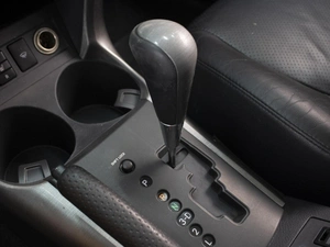 Внедорожник Toyota RAV4 2008 года, 1210000 рублей, Омск