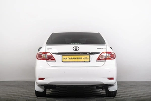 Седан Toyota Corolla 2011 года, 1289000 рублей, Томск