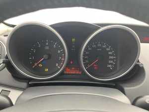 Хэтчбек Mazda 3 2010 года, 970000 рублей, Клинцы