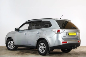 Внедорожник Mitsubishi Outlander 2012 года, 1409000 рублей, Тюмень