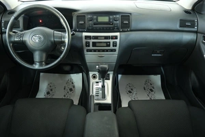 Хетчбэк Toyota Corolla 2006 года, 889000 рублей, Омск
