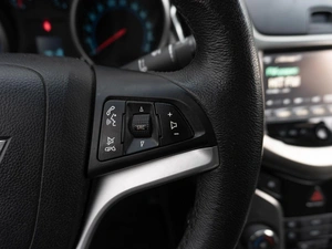 Седан Chevrolet Cruze 2015 года, 999000 рублей, Саратов