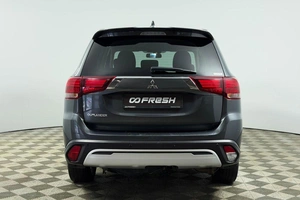 Внедорожник Mitsubishi Outlander 2021 года, 2380500 рублей, Казань