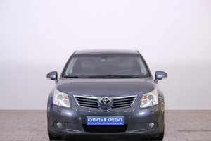 Седан Toyota Avensis 2009 года, 1159000 рублей, Омск