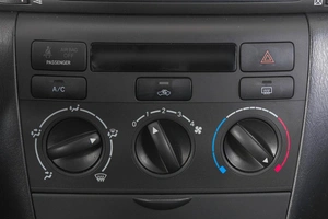 Седан Toyota Corolla 2005 года, 499000 рублей, Кемерово