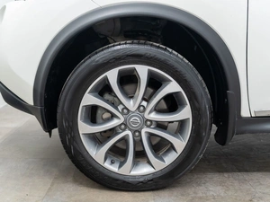 Внедорожник Nissan Juke 2013 года, 1300000 рублей, Красноярск