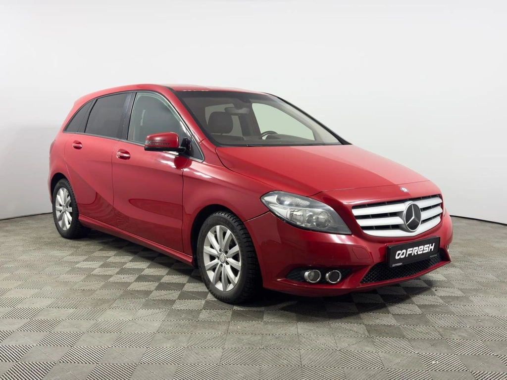 Хетчбэк Mercedes-benz B-класс 2012 года, 1029900 рублей, Казань