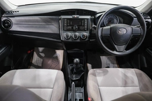 Седан Toyota Corolla Axio 2016 года, 1219000 рублей, Новокузнецк