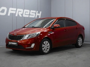 Седан Kia Rio 2012 года, 940000 рублей, Омск