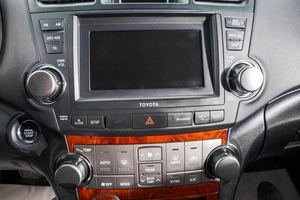 Внедорожник Toyota Highlander 2013 года, 2139000 рублей, Барнаул