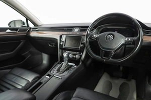 Седан Volkswagen Passat 2016 года, 1899000 рублей, Новосибирск