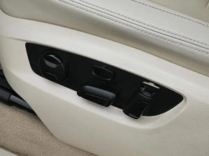 Внедорожник Volkswagen Touareg 2012 года, 2179000 рублей, Волгоград