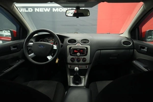 Хэтчбек Ford Focus 2011 года, 810000 рублей, Курск