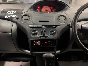 Хетчбэк Toyota Vitz 2004 года, 449000 рублей, Красноярск