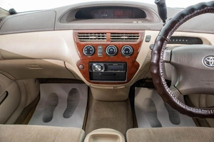 Седан Toyota Vista 2002 года, 469000 рублей, Барнаул