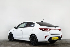 Седан Kia Rio 2017 года, 1169000 рублей, Сургут