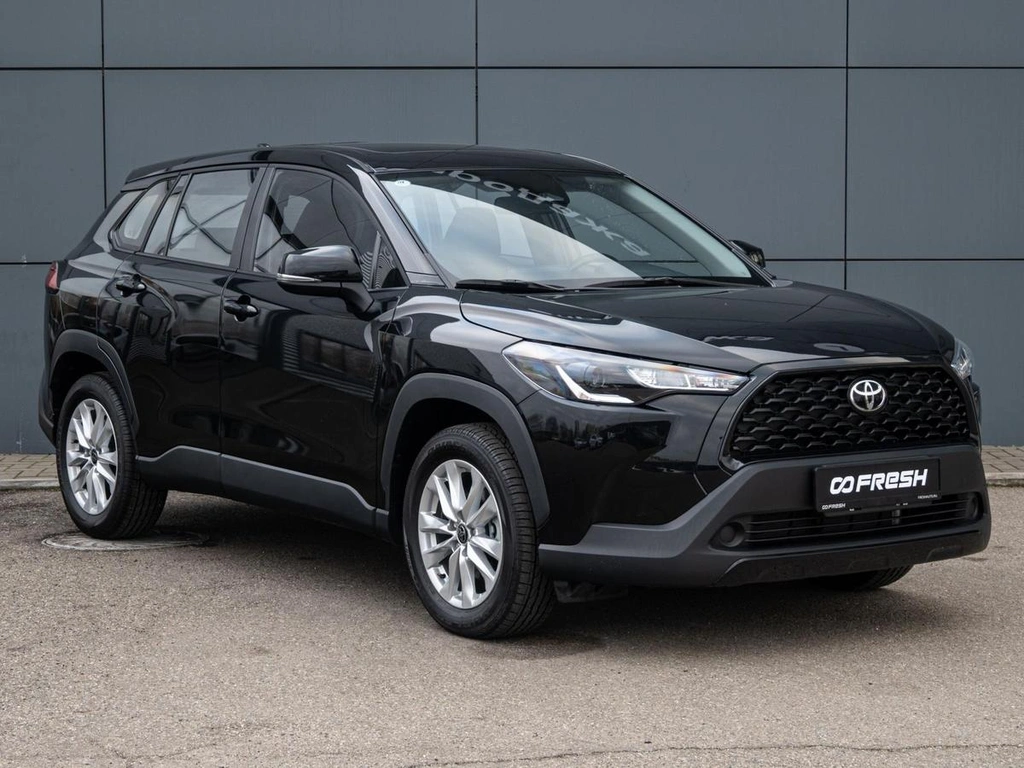Внедорожник Toyota Corolla Cross 2024 года, 3210000 рублей, Краснодар