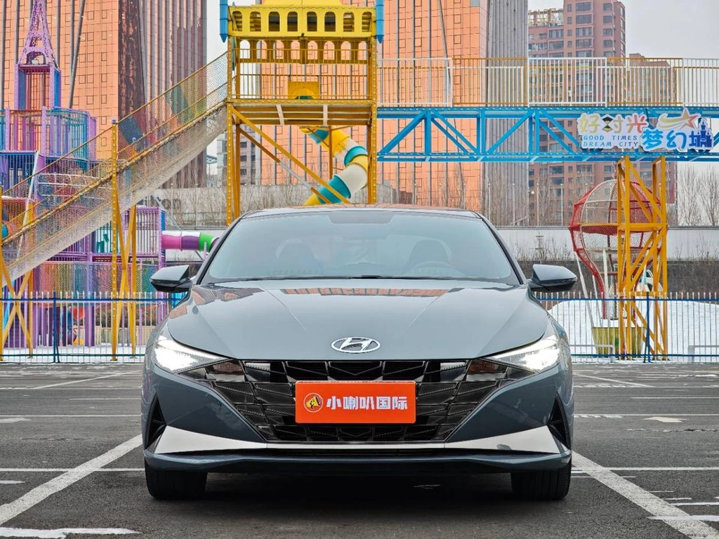 Седан Hyundai Elantra 2022 года, 1575000 рублей, Красноярск