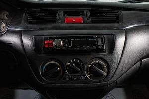 Седан Mitsubishi Lancer 2005 года, 389000 рублей, Сургут
