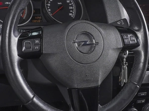 Хетчбэк Opel Astra 2007 года, 650000 рублей, Ростов-на-Дону