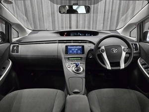 Лифтбек Toyota Prius 2010 года, 895000 рублей, Красноярск