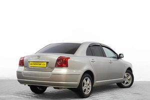 Седан Toyota Avensis 2004 года, 1019000 рублей, Барнаул