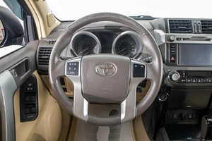 Внедорожник Toyota Land Cruiser Prado 2016 года, 3399000 рублей, Барнаул