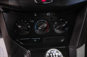Хетчбэк Ford Focus 2012 года, 649000 рублей, Новокузнецк