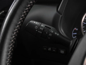 Внедорожник Lexus NX 2017 года, 2999000 рублей, Тюмень