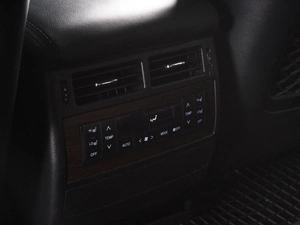 Внедорожник Toyota Land Cruiser 2016 года, 6649000 рублей, Красный Пахарь