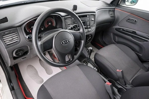 Хетчбэк Kia Rio 2011 года, 699000 рублей, Красноярск