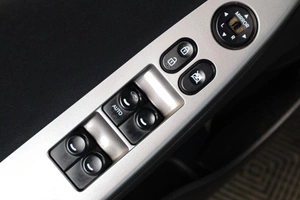 Седан Hyundai Solaris 2016 года, 949000 рублей, Тюмень